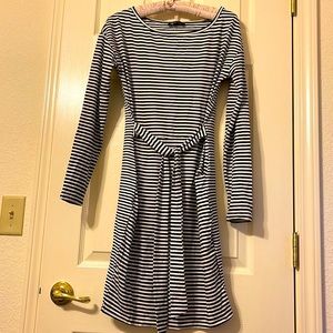 Black&white stripe dress with pockets and tie size small